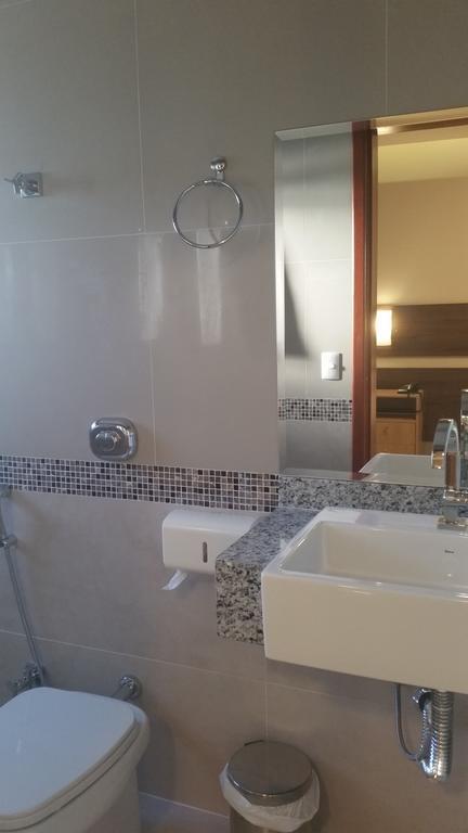 Kamur Plaza Hotel Goianesia Habitación foto