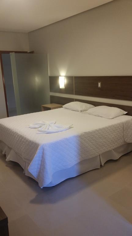 Kamur Plaza Hotel Goianesia Habitación foto