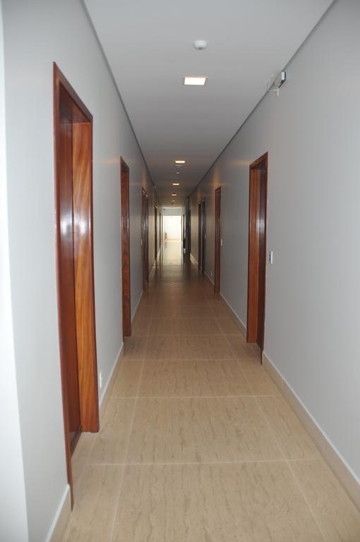Kamur Plaza Hotel Goianesia Exterior foto