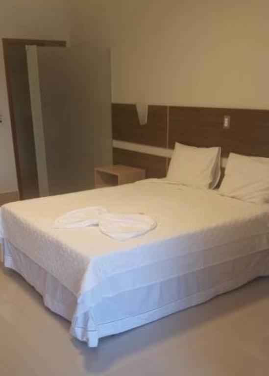 Kamur Plaza Hotel Goianesia Habitación foto